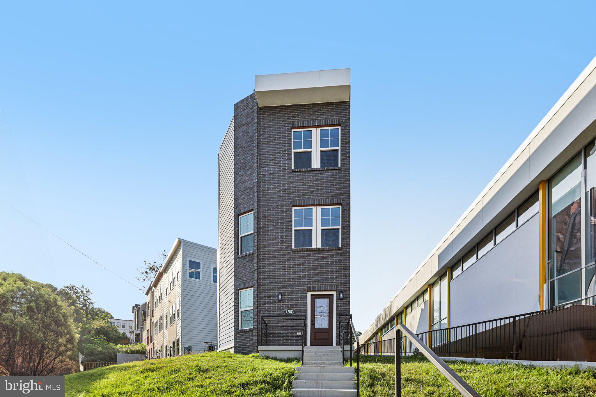 1501 Erie St Southeast  