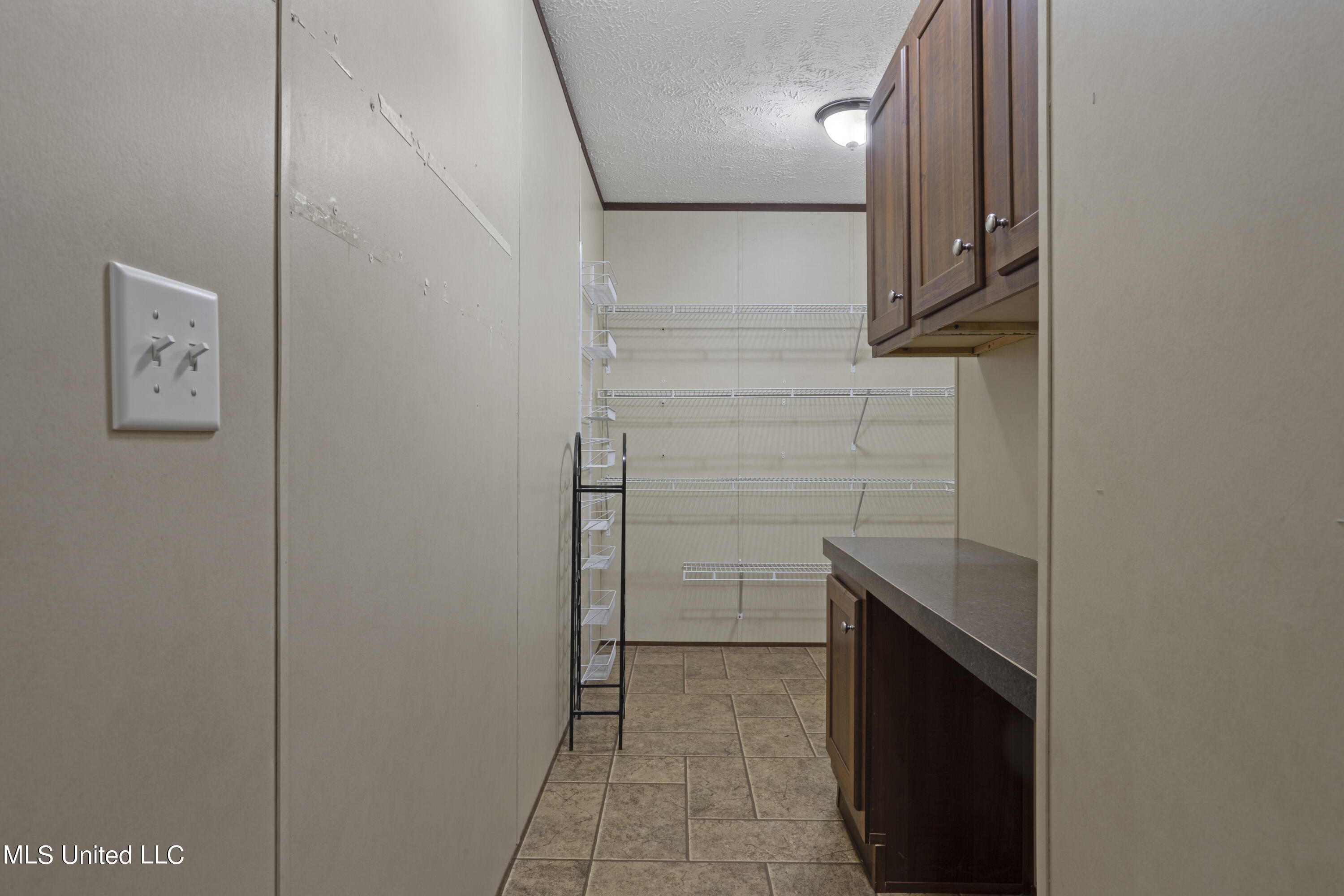 17146 Lakeview Road Saucier, MS 39574 - Photo 15 of 41 016