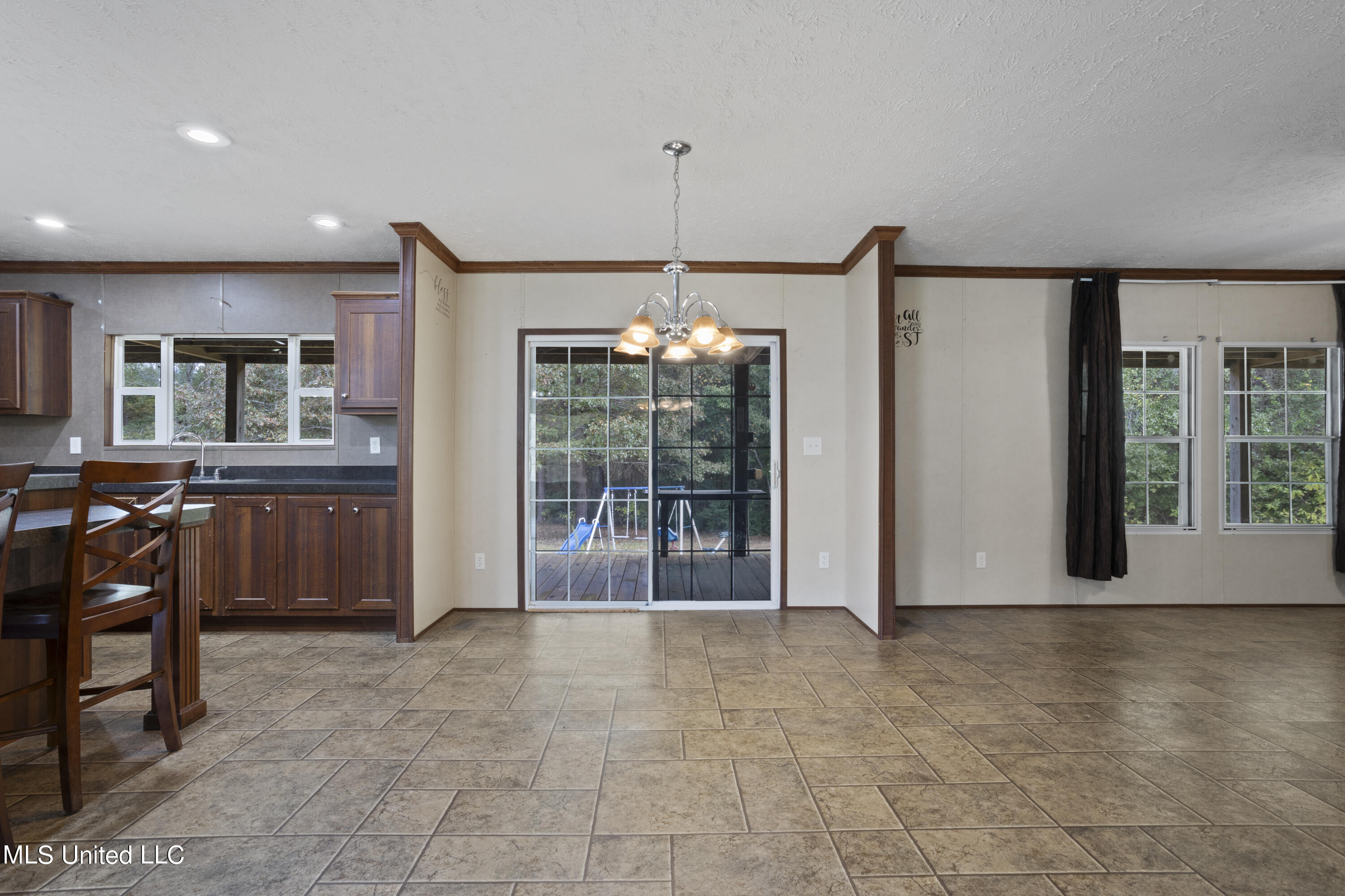 17146 Lakeview Road Saucier, MS 39574 - Photo 16 of 41 017