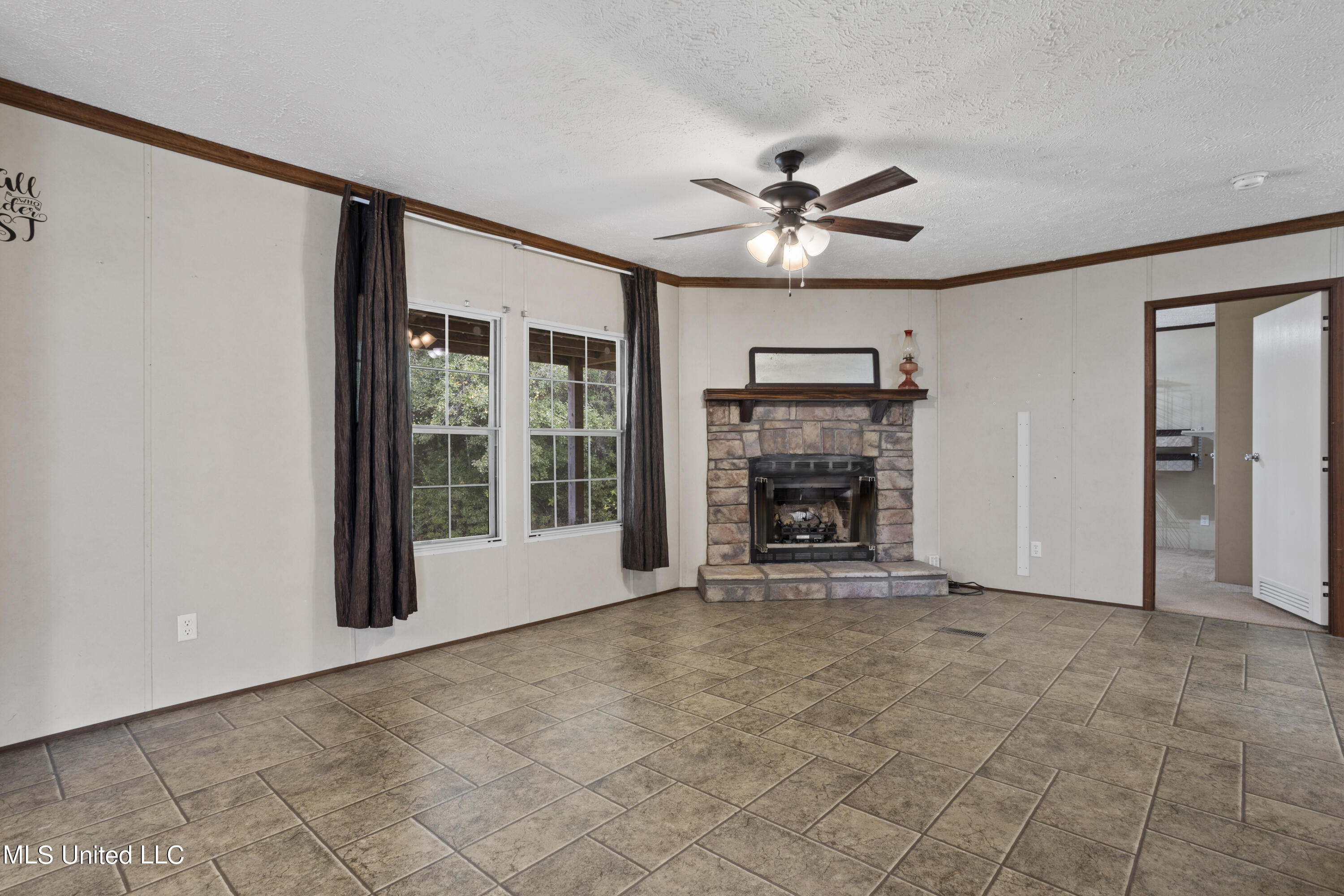 17146 Lakeview Road Saucier, MS 39574 - Photo 18 of 41 019