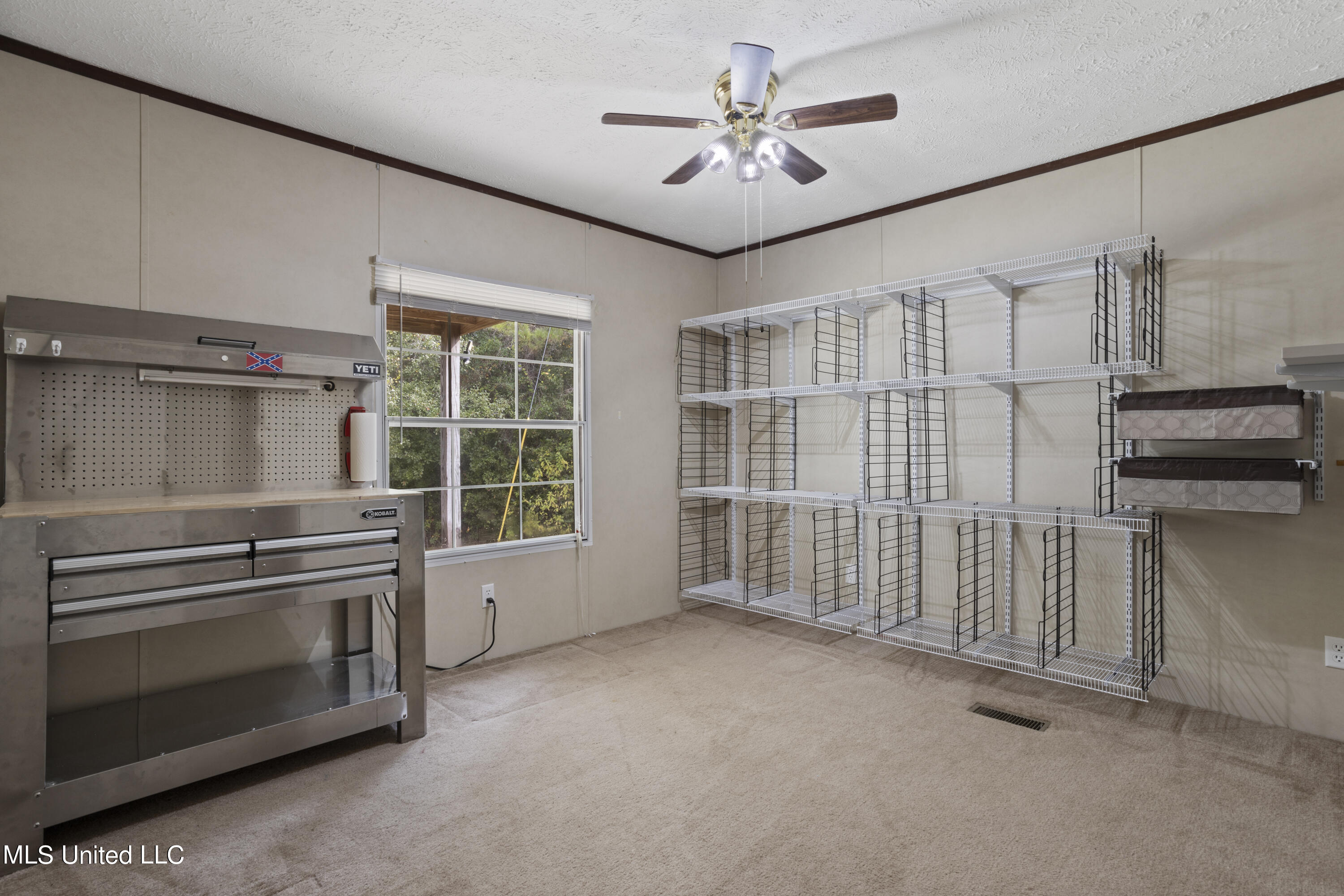 17146 Lakeview Road Saucier, MS 39574 - Photo 29 of 41 030