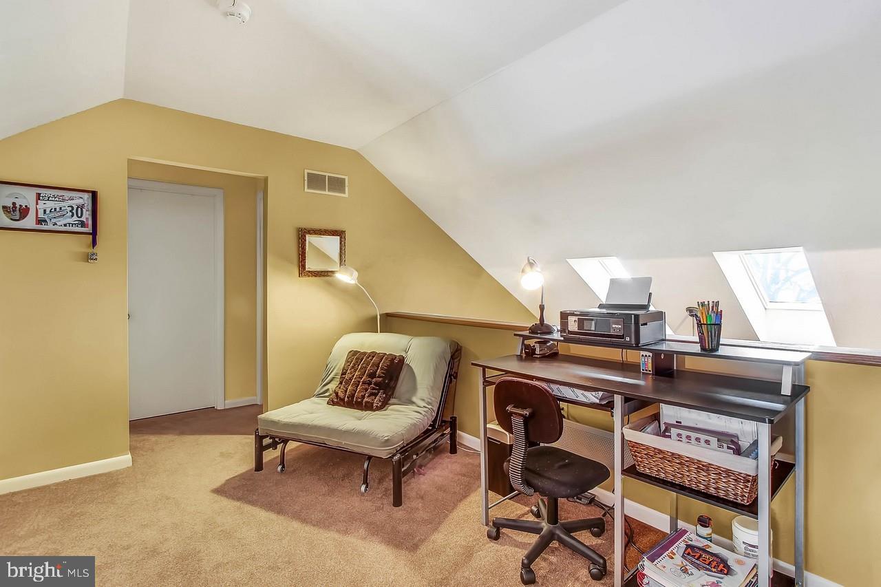 70 Greenleaf Road York, PA 17406 - Photo 13 of 25 Gallery Image 13