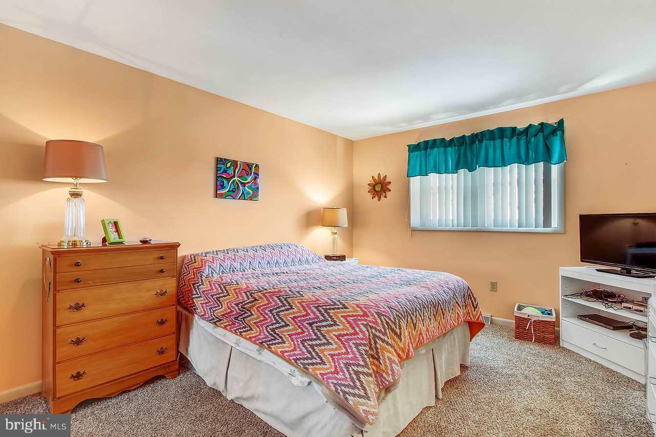 70 Greenleaf Road York, PA 17406 - Photo 15 of 25 Gallery Image 15