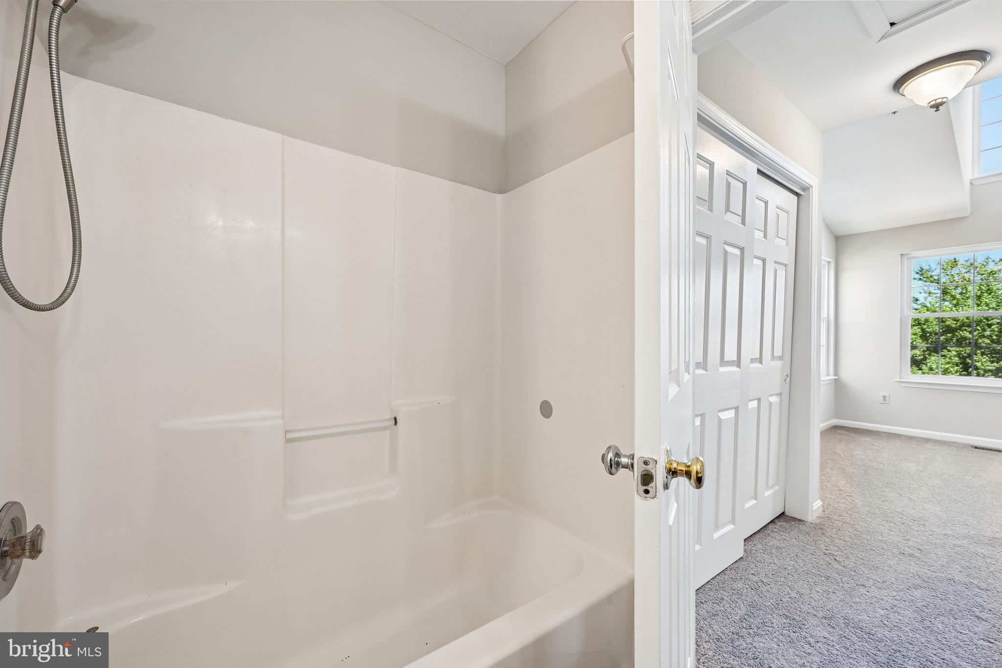 63 Sable Court Westminster, MD 21157 - Photo 25 of 74 Primary Bedroom Ensuite Bathroom