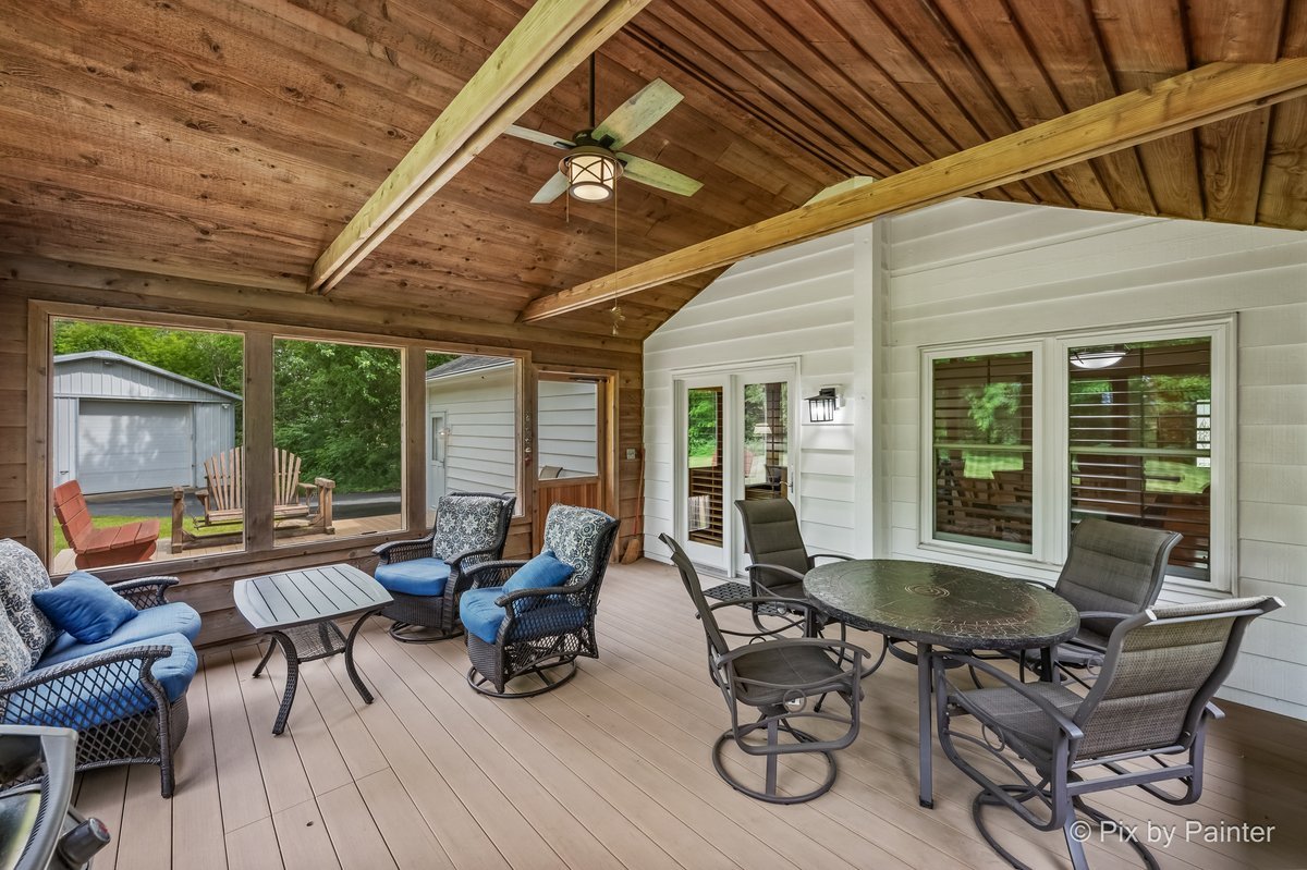 9901 Fox Bluff Lane Spring Grove, IL 60081 - Photo 15 of 44