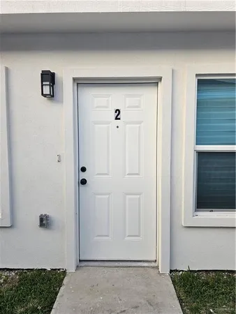 $1,380 | 1324 North Abesam Avenue, Unit 2, Edinburg, TX 78542