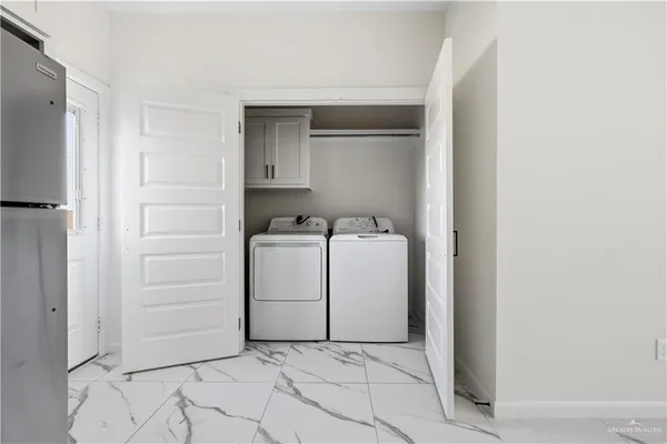 $1,380 | 1324 North Abesam Avenue, Unit 2, Edinburg, TX 78542