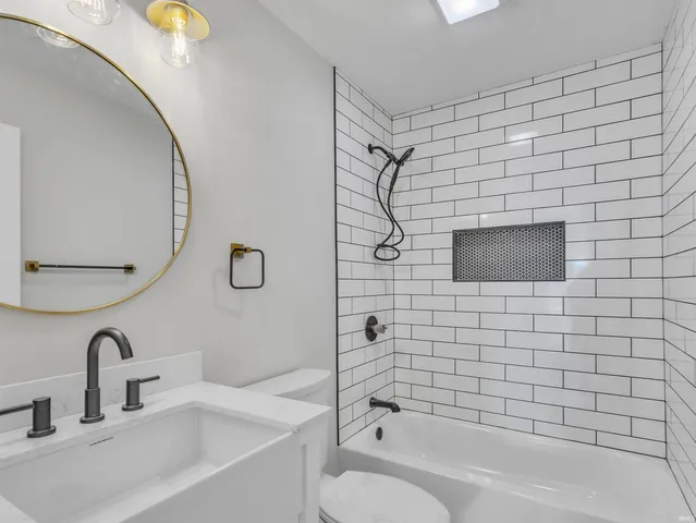 $539,900 | 439 East Wayne Street, Fort Wayne, IN 46802