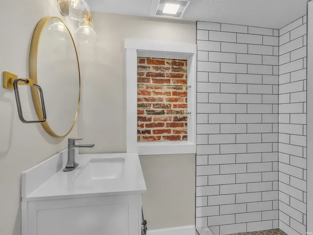 $539,900 | 439 East Wayne Street, Fort Wayne, IN 46802