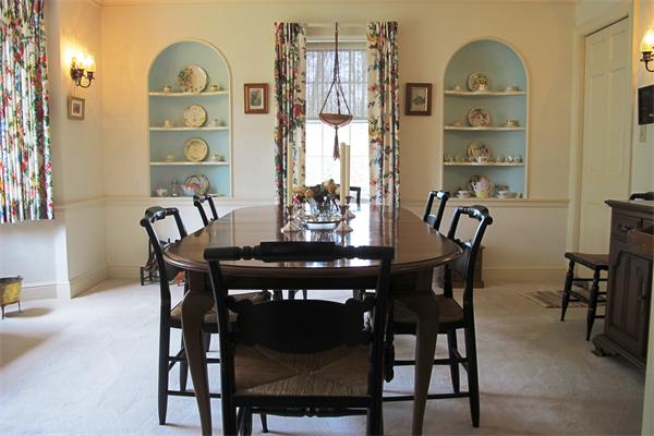 20 Dennison Road Worcester, MA 01609 - Photo 8 of 25 Gallery Image 8