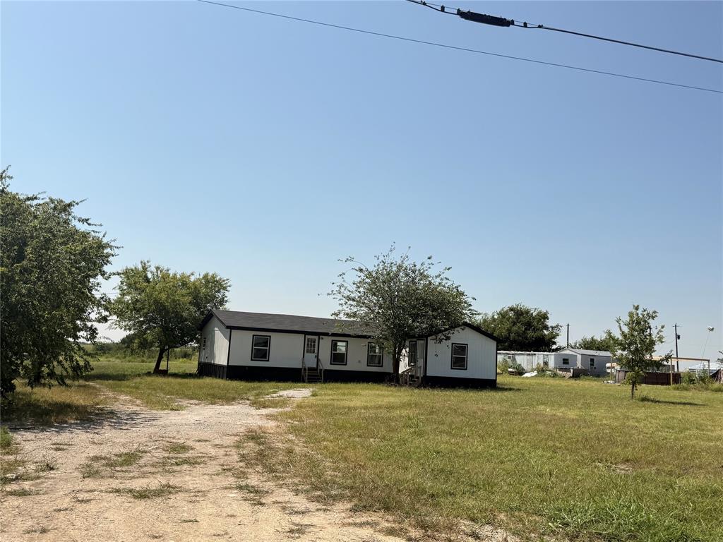 240 County Road 2723 Decatur, TX 76234 - Photo 4 of 18 Gallery Image 4