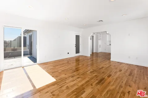 $1,849,000 | Undisclosed Address, Los Angeles, CA 90019