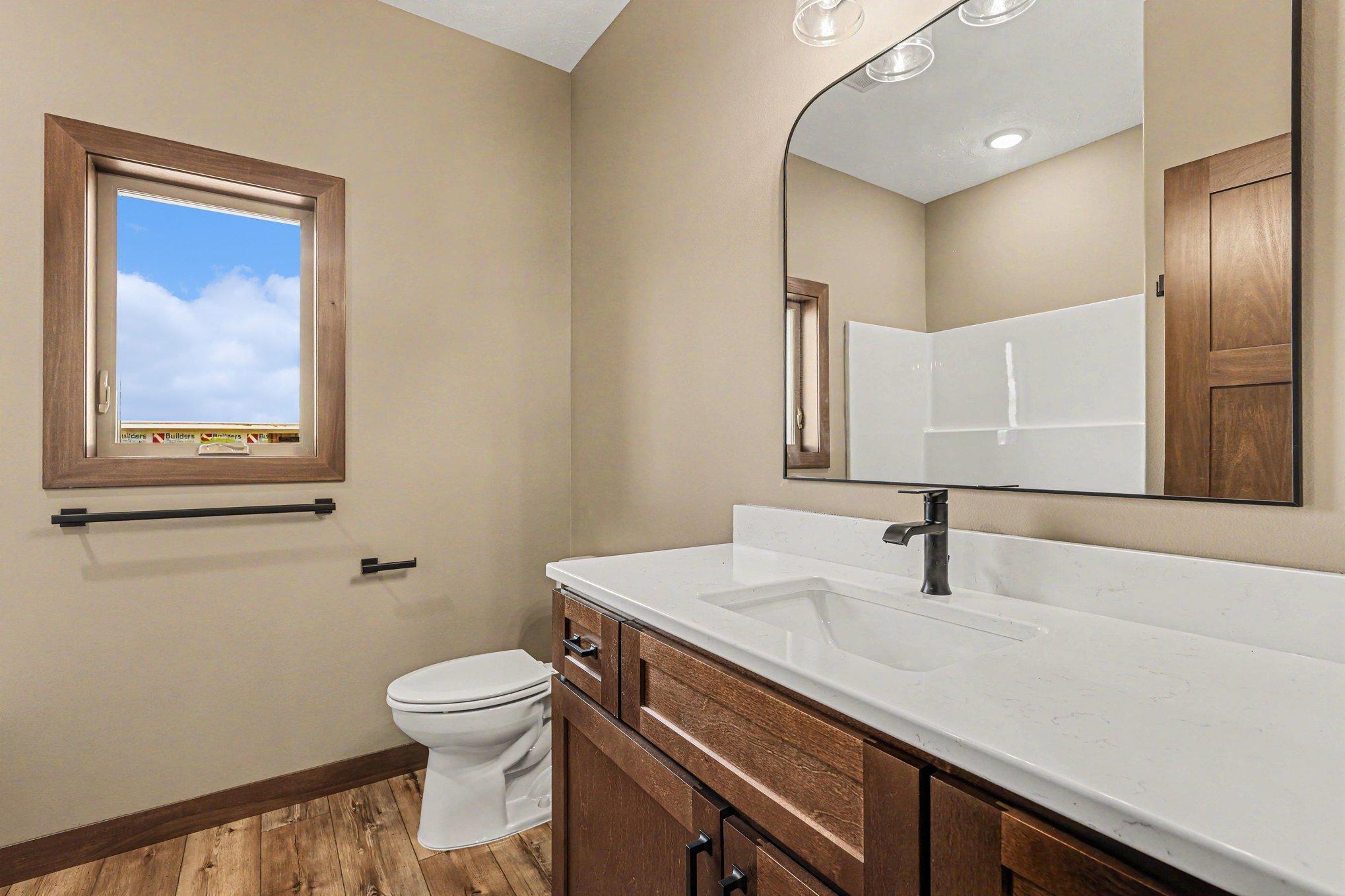 1507 Buffalo Ridge Drive Luverne, MN 56156 - Photo 16 of 27