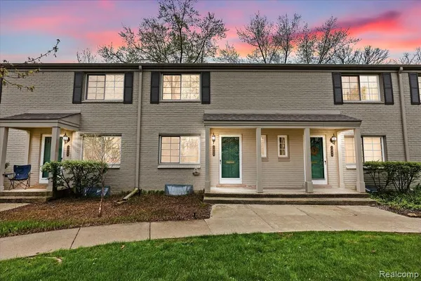 $2,200 | 1858 Graefield Road, Birmingham, MI 48009