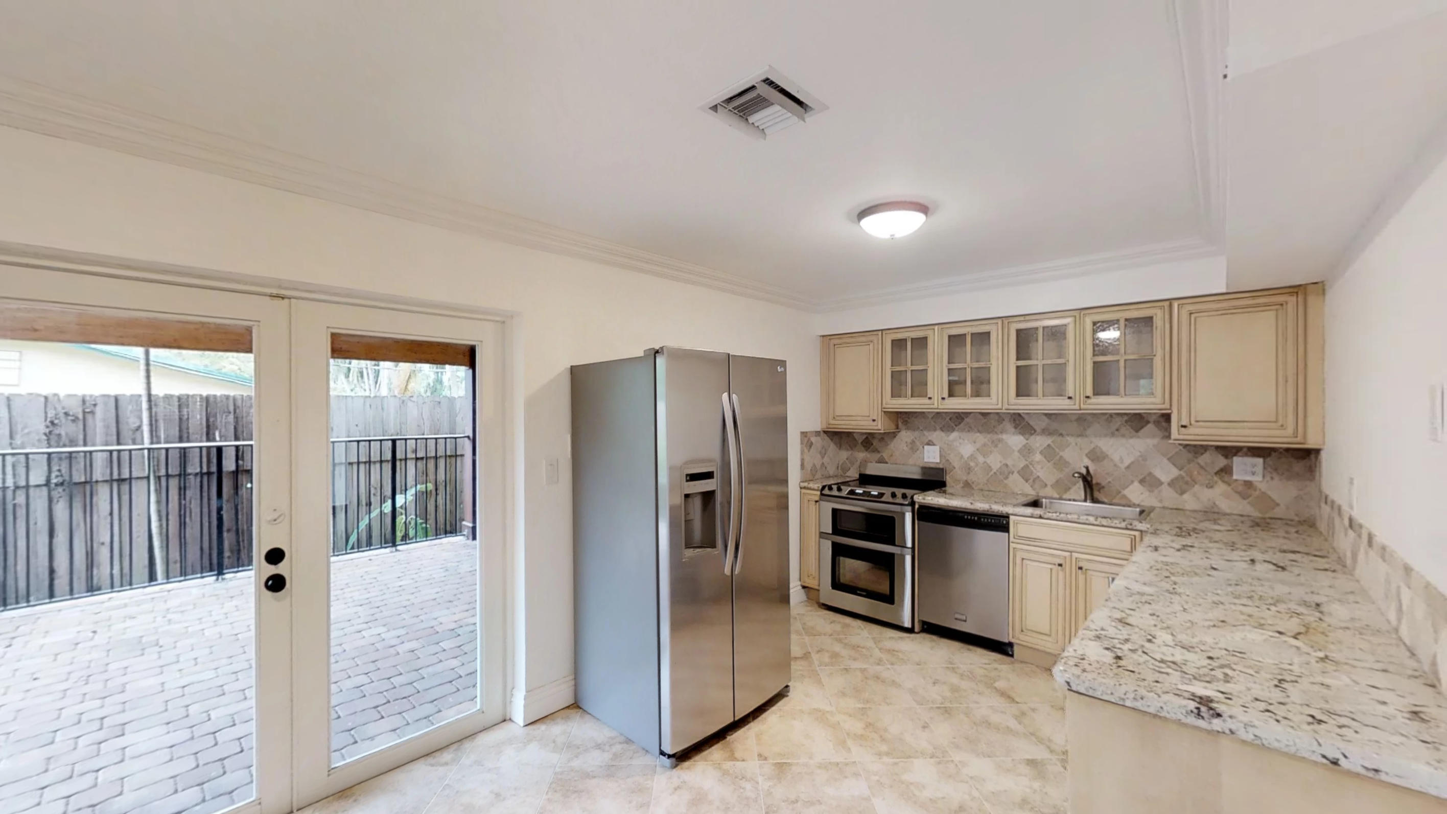 698 Northwest 3rd Avenue Boca Raton, FL 33432 - Photo 11 of 23 698-NE-3rd-Ave-11