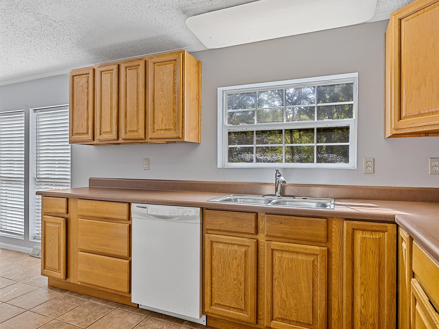 794 Neighborhood Road Wellford, SC 29385 - Photo 12 of 36 Gallery Image 12