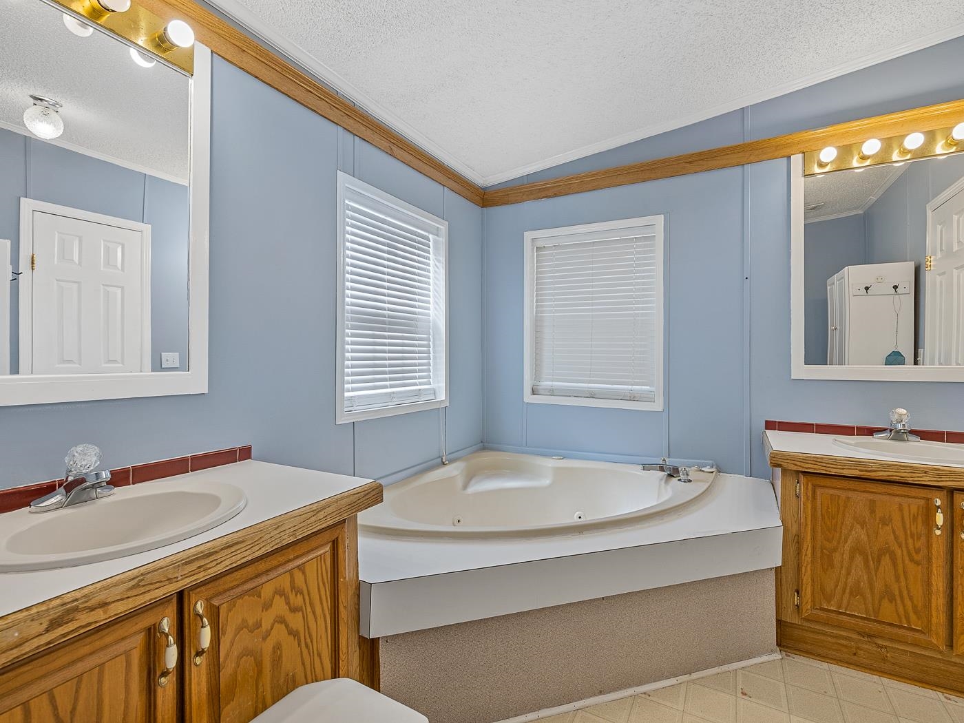 794 Neighborhood Road Wellford, SC 29385 - Photo 17 of 36 Gallery Image 17
