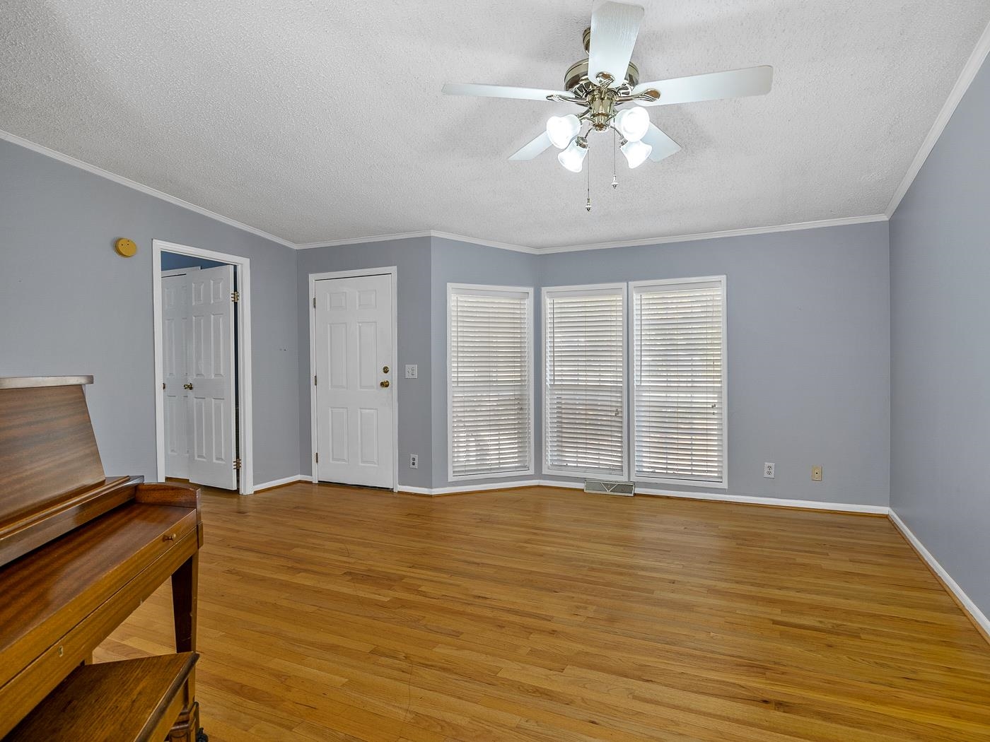794 Neighborhood Road Wellford, SC 29385 - Photo 6 of 36 Gallery Image 6