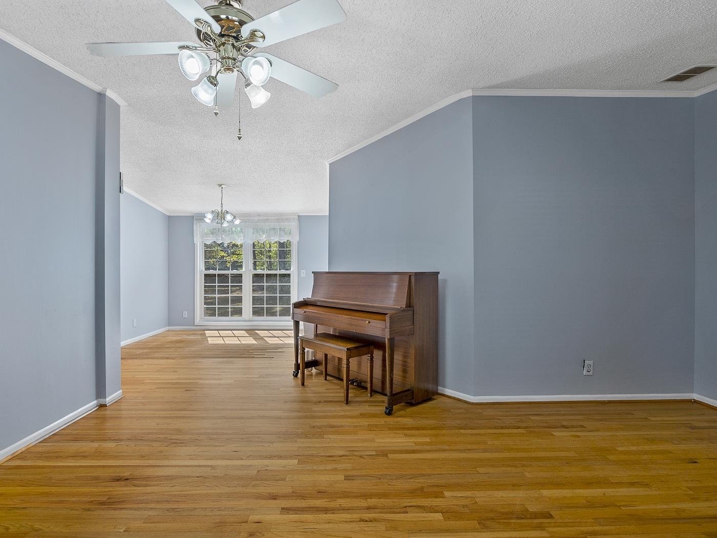 794 Neighborhood Road Wellford, SC 29385 - Photo 7 of 36 Gallery Image 7