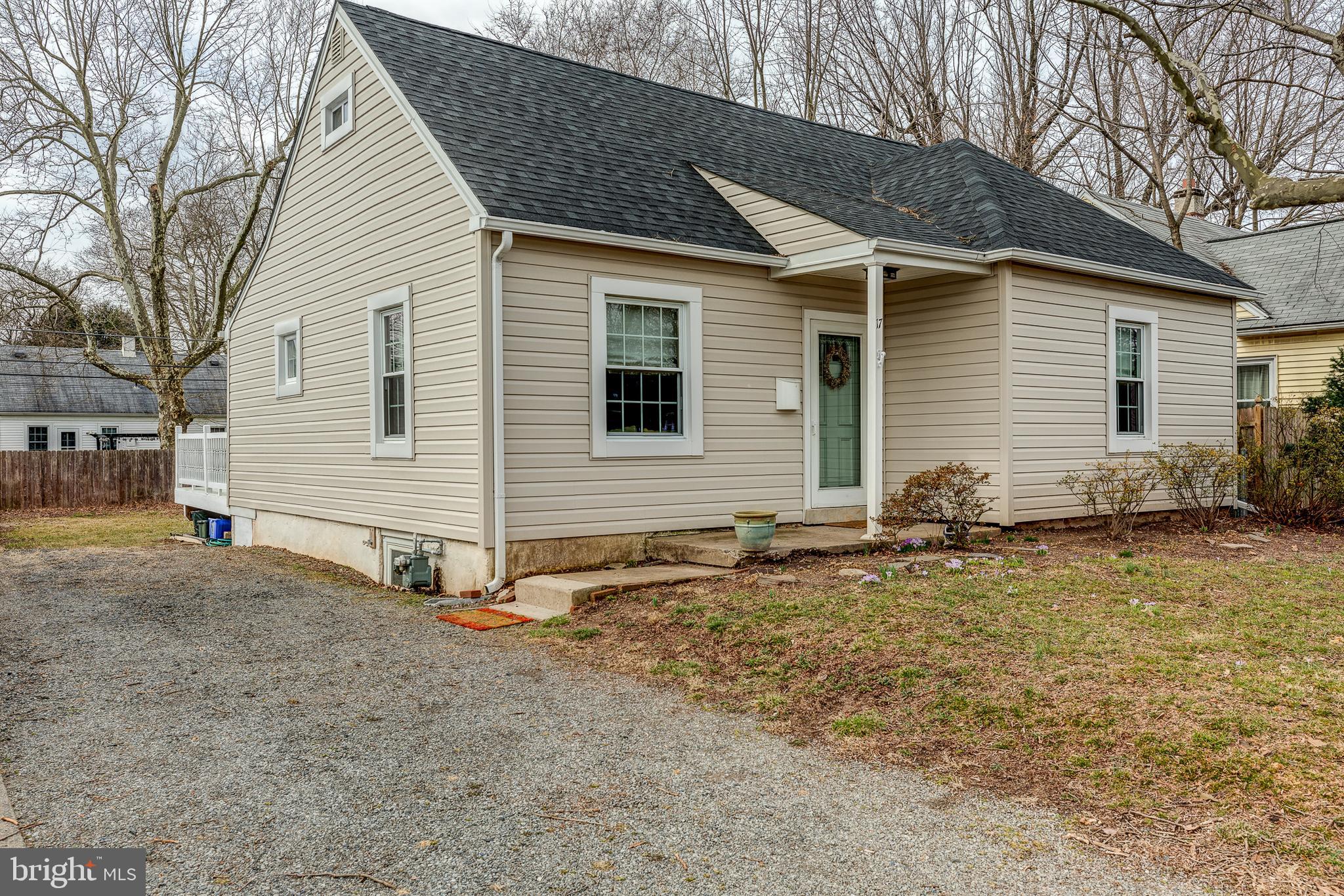 17 West County Line Road Hatboro, PA 19040 - Photo 2 of 20 Exterior