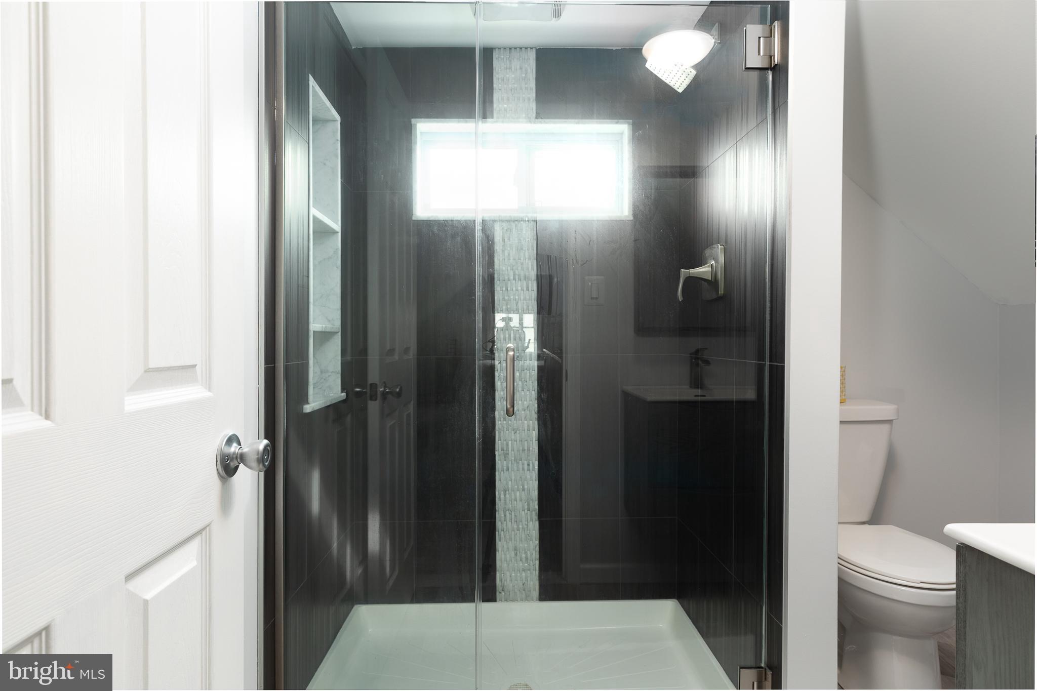 17 West County Line Road Hatboro, PA 19040 - Photo 15 of 20 Master Bath