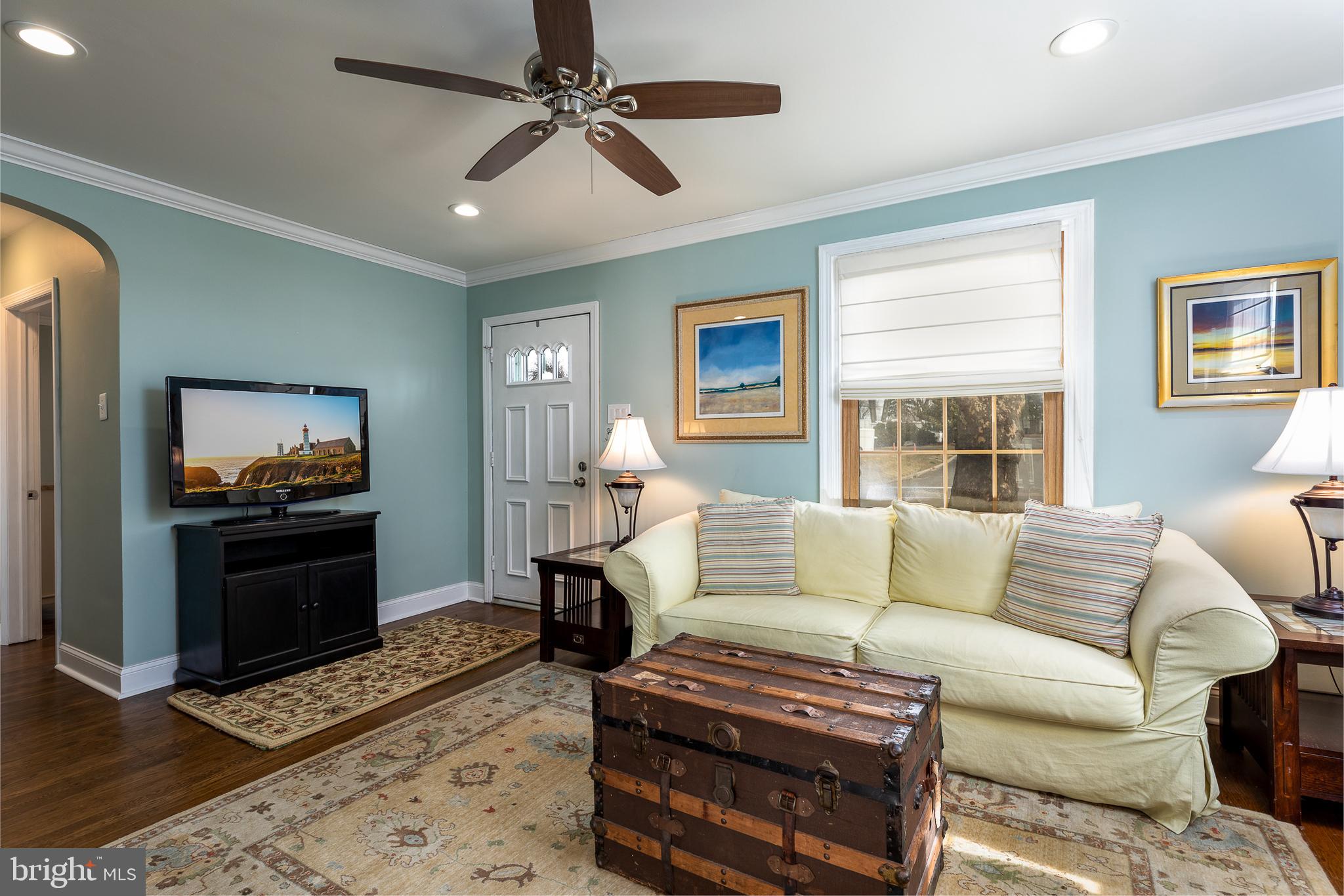 17 West County Line Road Hatboro, PA 19040 - Photo 3 of 20 Family Room