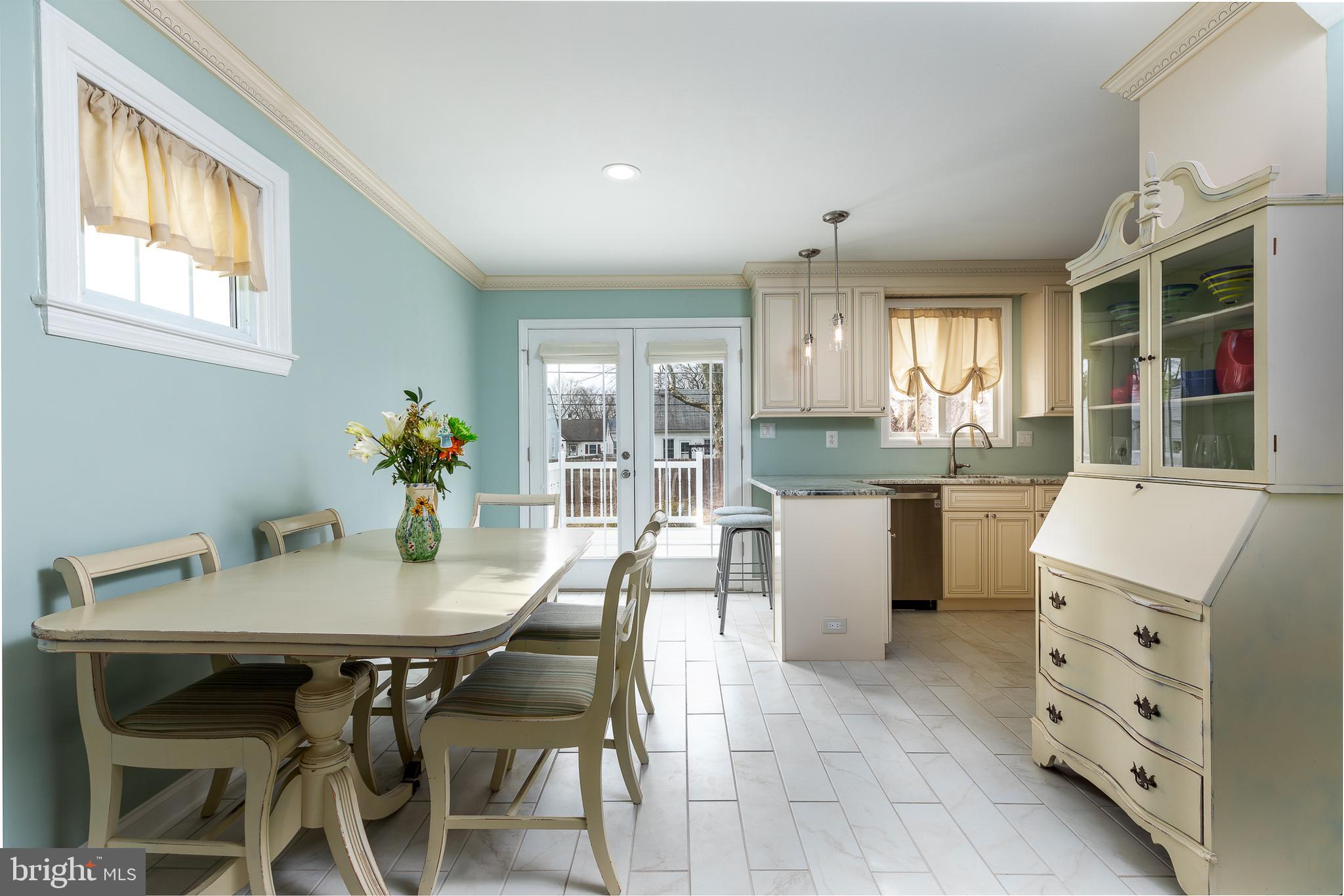 17 West County Line Road Hatboro, PA 19040 - Photo 6 of 20 Dining Area/Kitchen