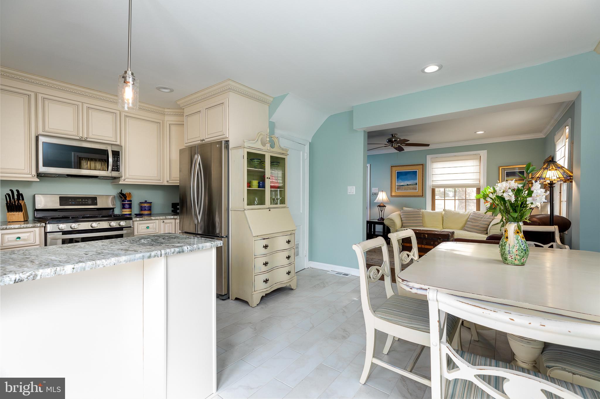 17 West County Line Road Hatboro, PA 19040 - Photo 7 of 20 Kitchen