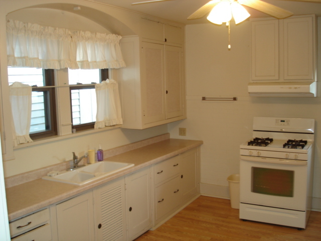 505 West Cleveland Street Spring Valley, IL 61362 - Photo 8 of 17
