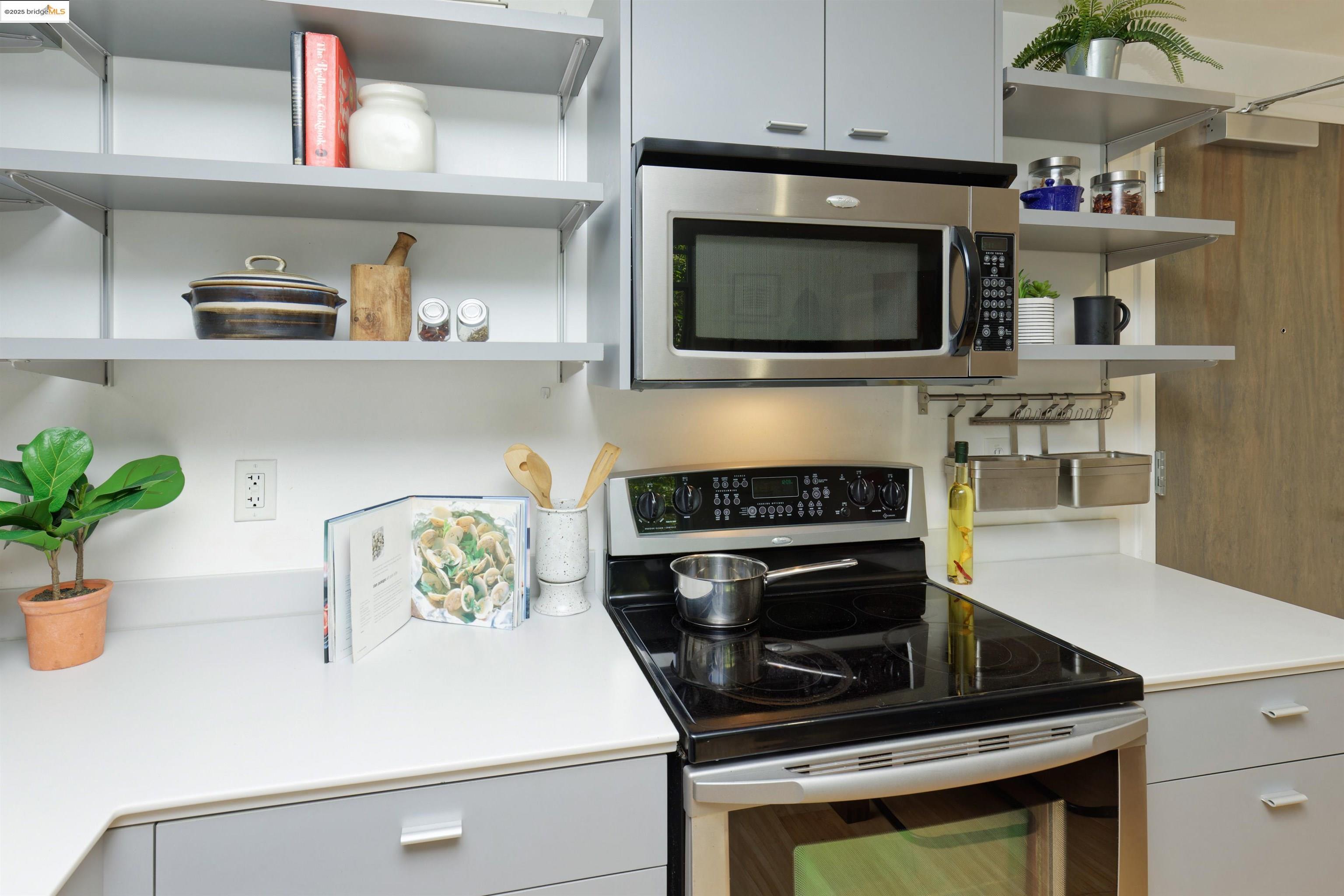 Lower Bottoms Oakland, CA 94607 - Photo 12 of 22