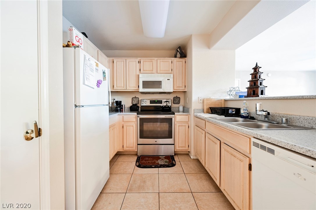 555 East Silverado Ranch Boulevard, Unit 1045 Las Vegas, NV 89183 - Photo 33 of 44