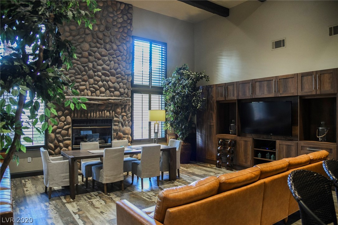 555 East Silverado Ranch Boulevard, Unit 1045 Las Vegas, NV 89183 - Photo 9 of 44