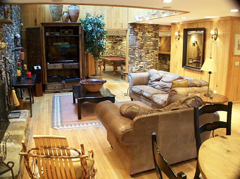 120 Roy Stout Road Champion, PA 15622 - Photo 5 of 25 Living Room.