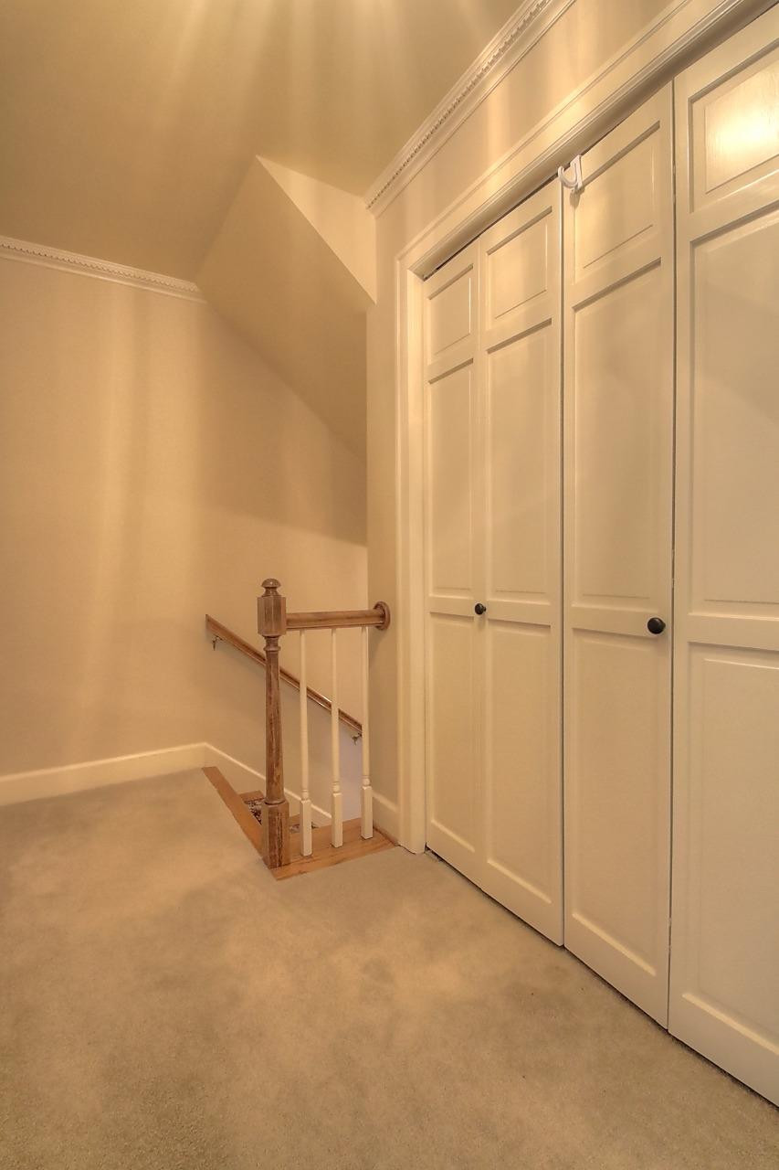 400 Redding Road, Unit 19 Lexington, KY 40517 - Photo 27 of 32 Photo 27
