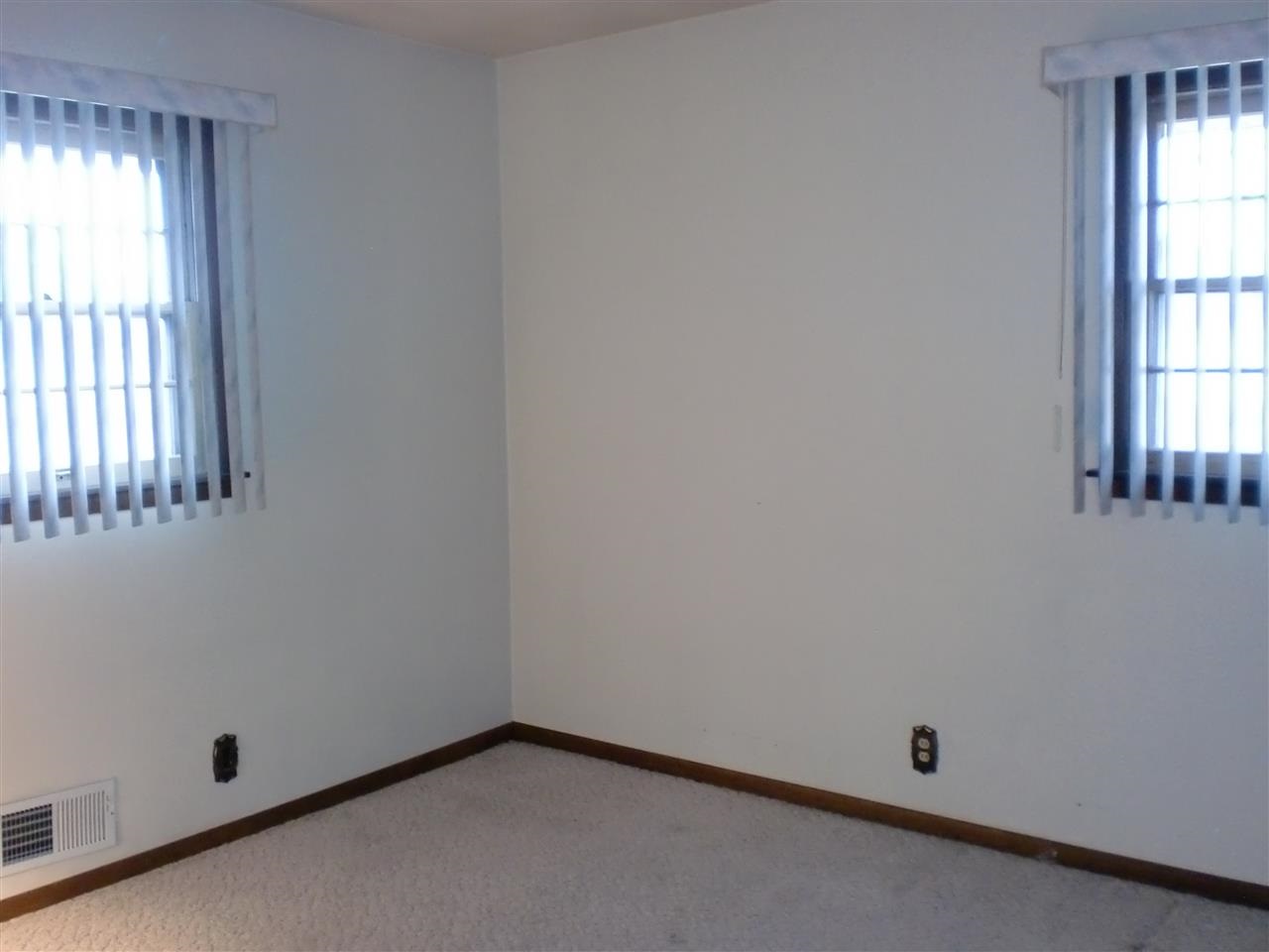 3128 Ruth Street Rockford, IL 61103 - Photo 6 of 13 Gallery Image 6