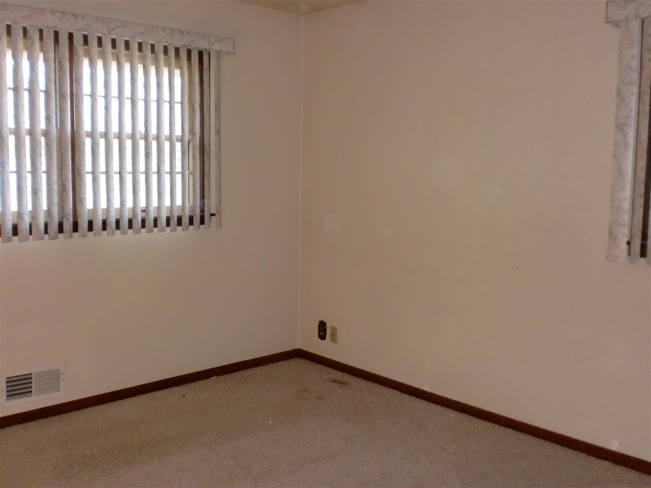 3128 Ruth Street Rockford, IL 61103 - Photo 7 of 13 Gallery Image 7