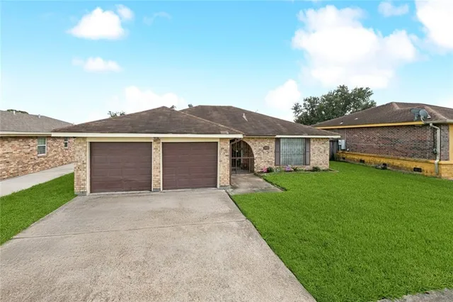 $215,000 | 1601 Wakefield Drive, Marrero, LA 70072