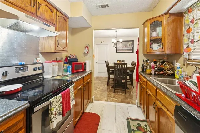 $215,000 | 1601 Wakefield Drive, Marrero, LA 70072