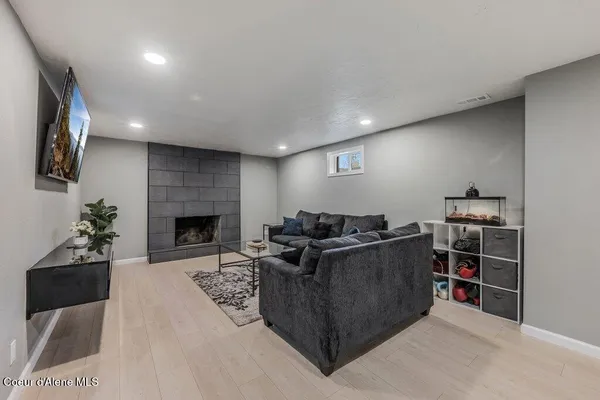 $644,900 | 1108 East Shorewood Court, Coeur D'Alene, ID 83815