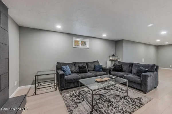 $644,900 | 1108 East Shorewood Court, Coeur D'Alene, ID 83815