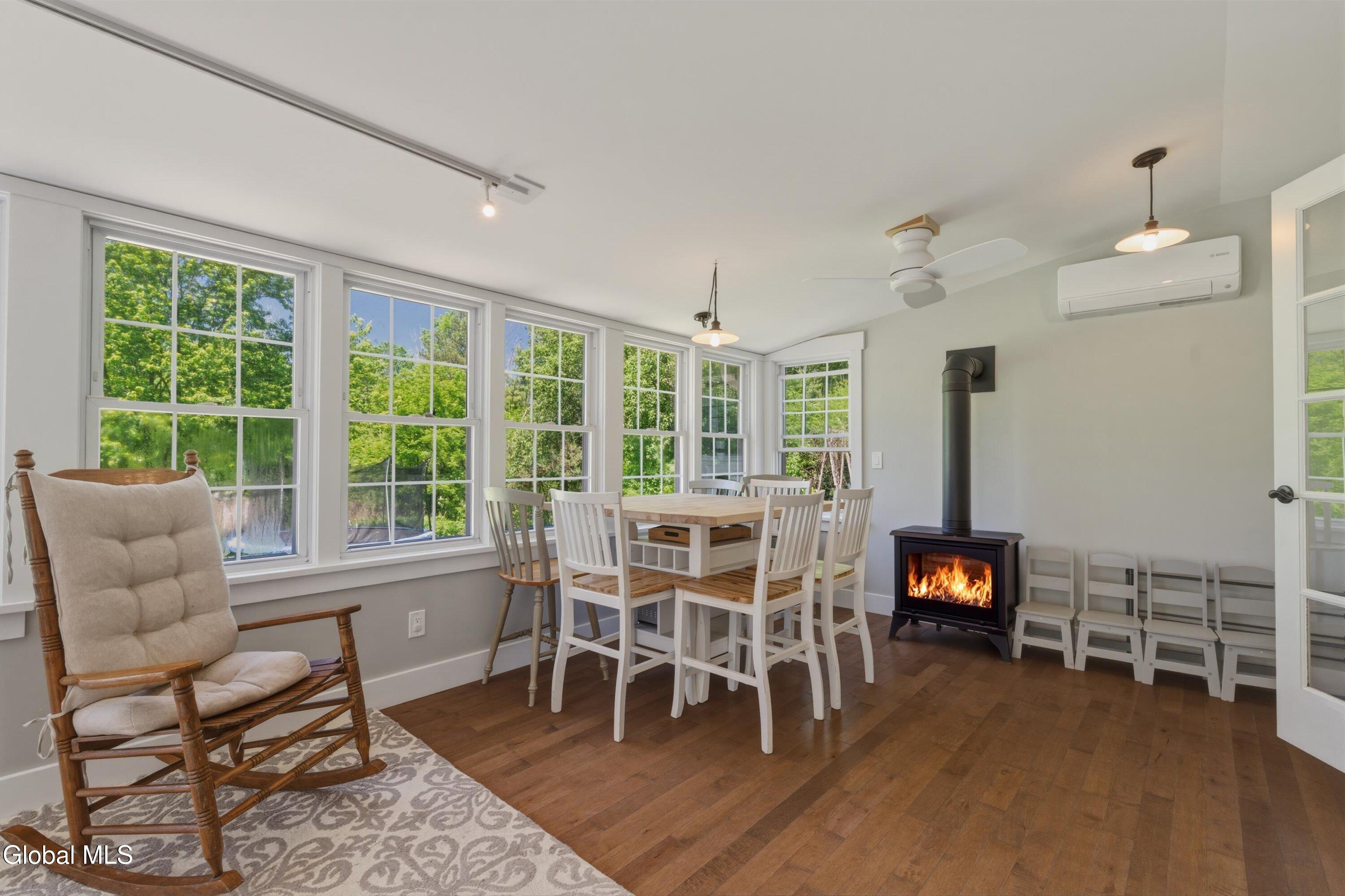 704 Tanner Road Clifton Park, NY 12065 - Photo 19 of 40 11-704 Tanner Rd-11