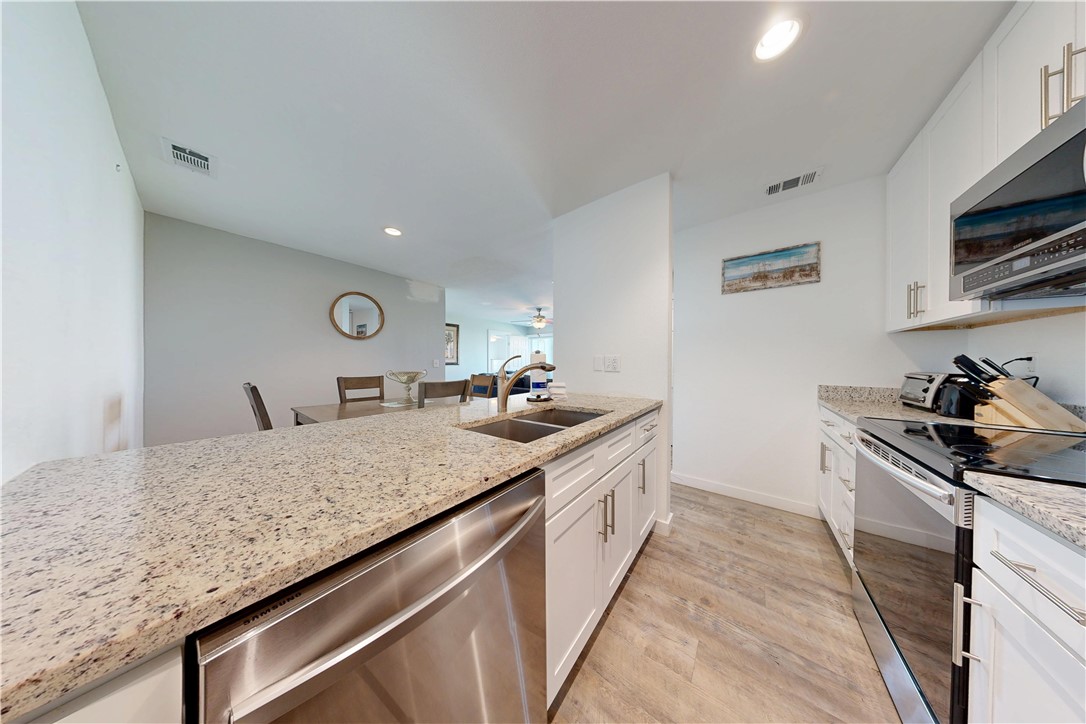 230 Cut-Off Road, Unit 122 Port Aransas, TX 78373 - Photo 10 of 26