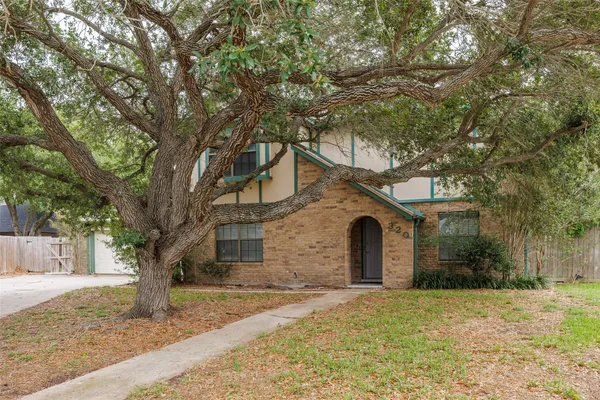 $395,000 | 320 Long Point Drive, Portland, TX 78374