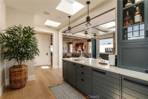 $9,200,000 | 413 7th Street, Manhattan Beach, CA 90266