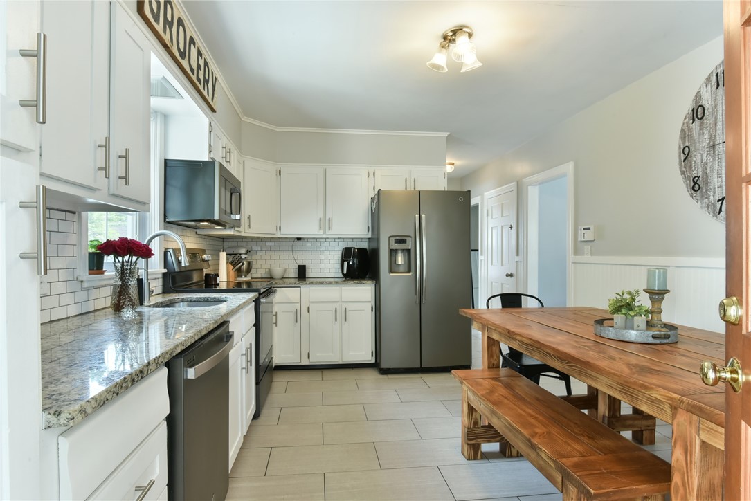 48 Kickemuit Road Warren, RI 02885 - Photo 3 of 32 Gallery Image 3