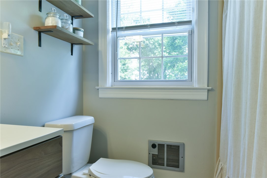 48 Kickemuit Road Warren, RI 02885 - Photo 7 of 32 Gallery Image 7