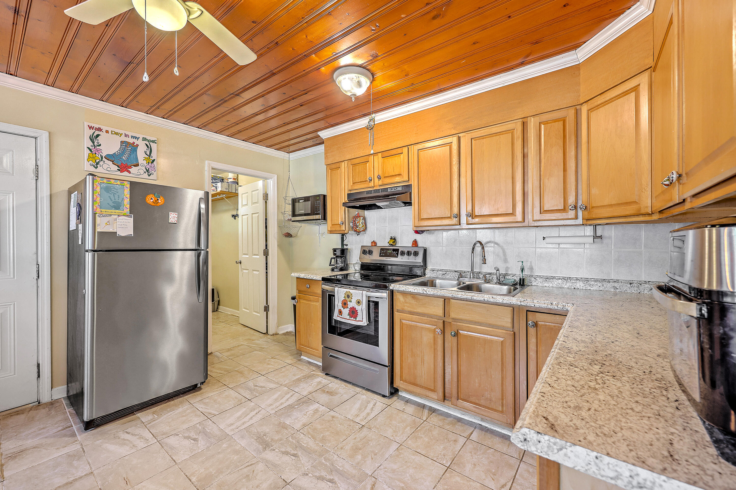2 Mood Street Summerton, SC 29148 - Photo 8 of 33 Kitchen