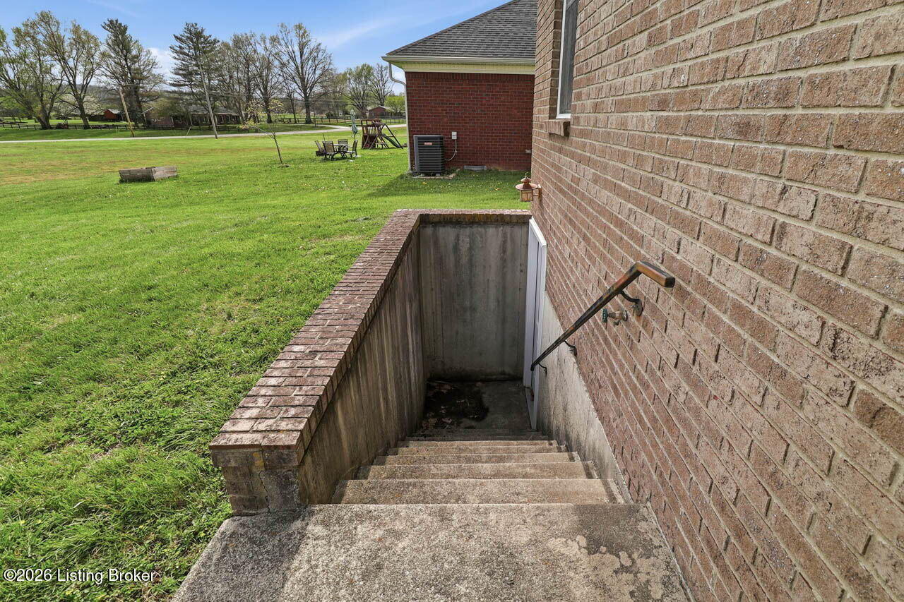 103 Ruth Lane Bardstown, KY 40004 - Photo 31 of 38 103 Ruth Ln - 43