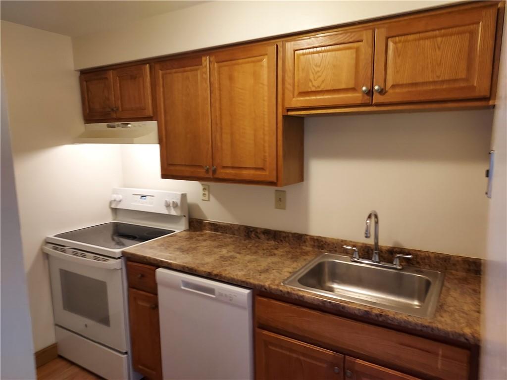 331 Ridge Point Circle, Unit A32 Bridgeville, PA 15017 - Photo 8 of 23 Gallery Image 8
