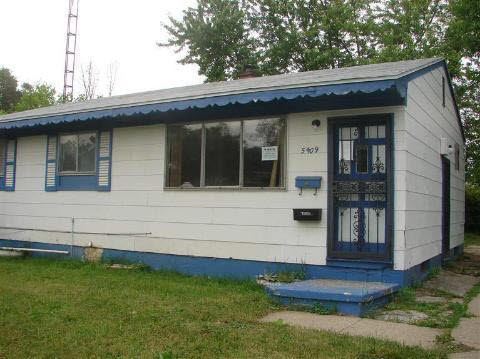 5409 Farmhill Road Flint, MI 48505 - Photo 7 of 12 20110970-6.JPG